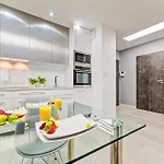 Homely Place Serce Poznania - Stary Rynek - Parking Apartament