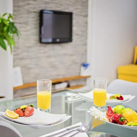 Lumi 33 Poznan Old Town & Parking Apartment *