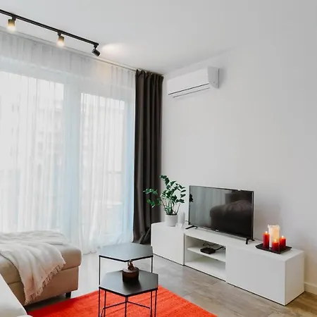 Lumi 33 Poznan Old Town & Parking