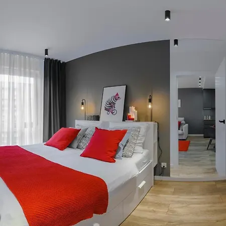 Lumi 33 Poznan Old Town & Parking Apartment