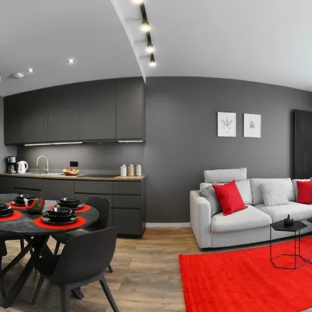 Lumi 33 Poznan Old Town & Parking Apartment