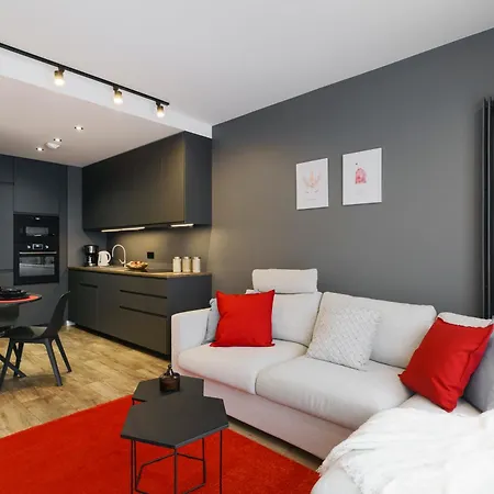 Homely Place Serce Poznania - Stary Rynek - Parking דירה *