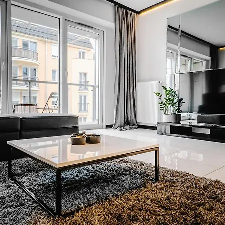 Lumi 33 Poznan Old Town & Parking Appartamento Poznań
