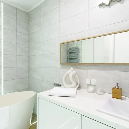 Apartment Lumi 33 Poznan Old Town & Parking