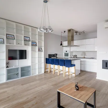 Apartment Lumi 33 Poznan Old Town & Parking