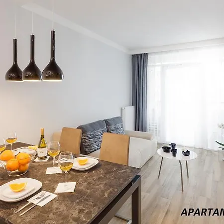 Lumi 33 Poznan Old Town & Parking Apartment *