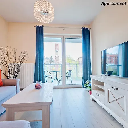 Lumi 33 Poznan Old Town & Parking Apartment