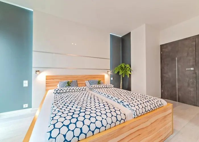 Apartamenty Homely Place Serce Poznania - Stary Rynek - Parking Apartment Poznan