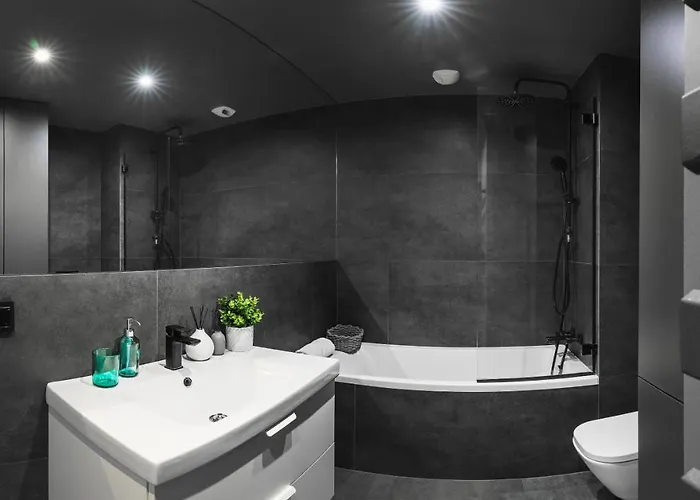 Homely Place Serce Poznania - Stary Rynek - Parking شقة