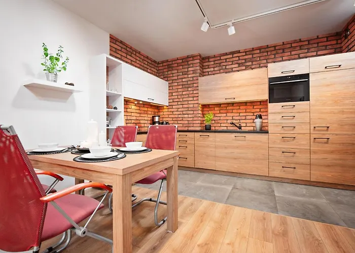 Homely Place Serce Poznania - Stary Rynek - Parking شقة